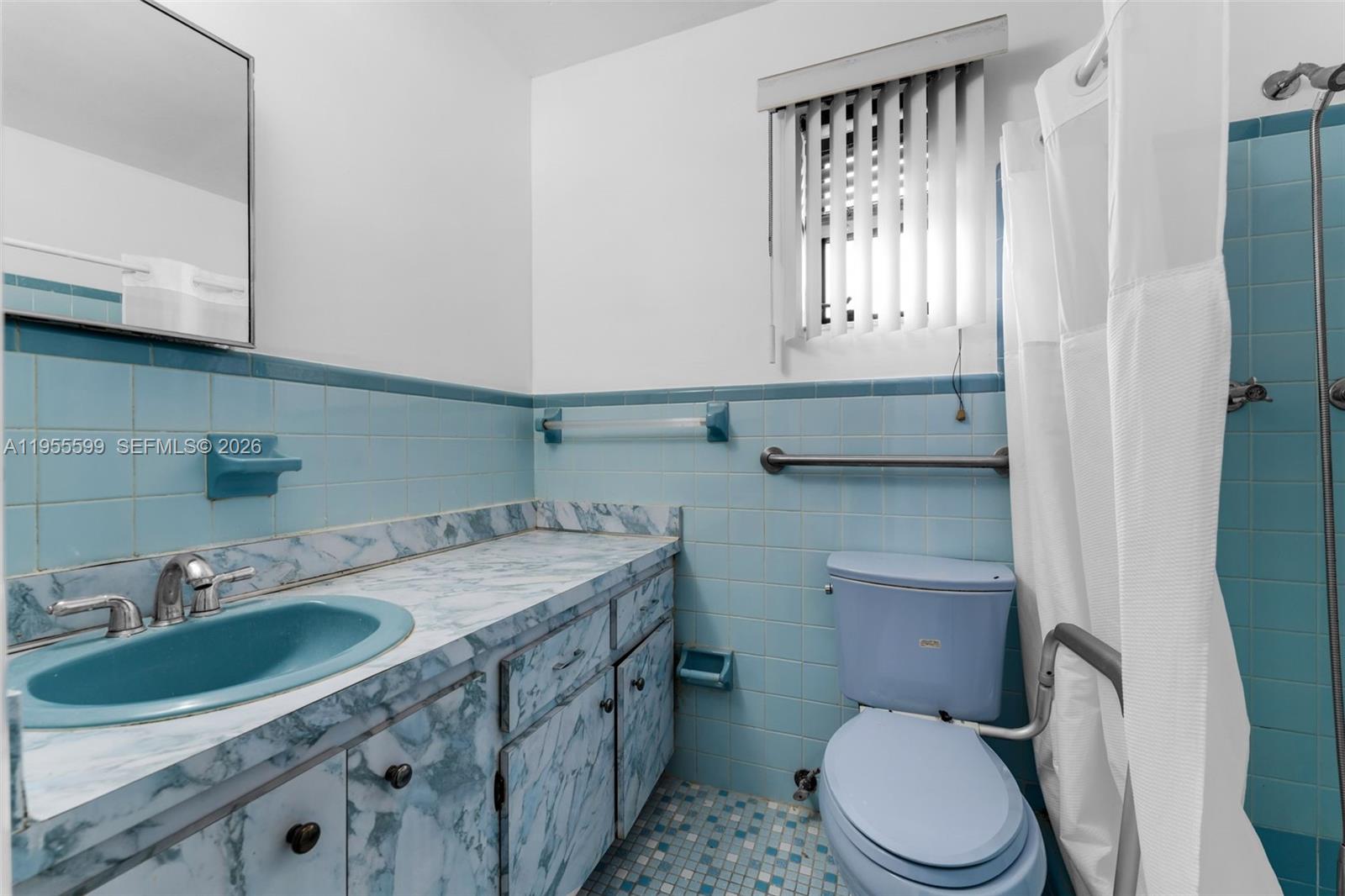 WESTWOOD LAKE 8TH ADDN - Residential