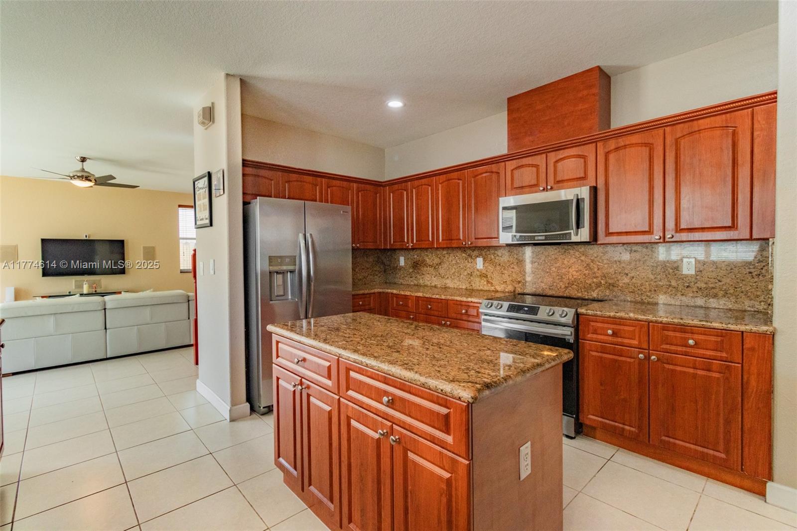 GRAND LAKES PHASE II - Residential