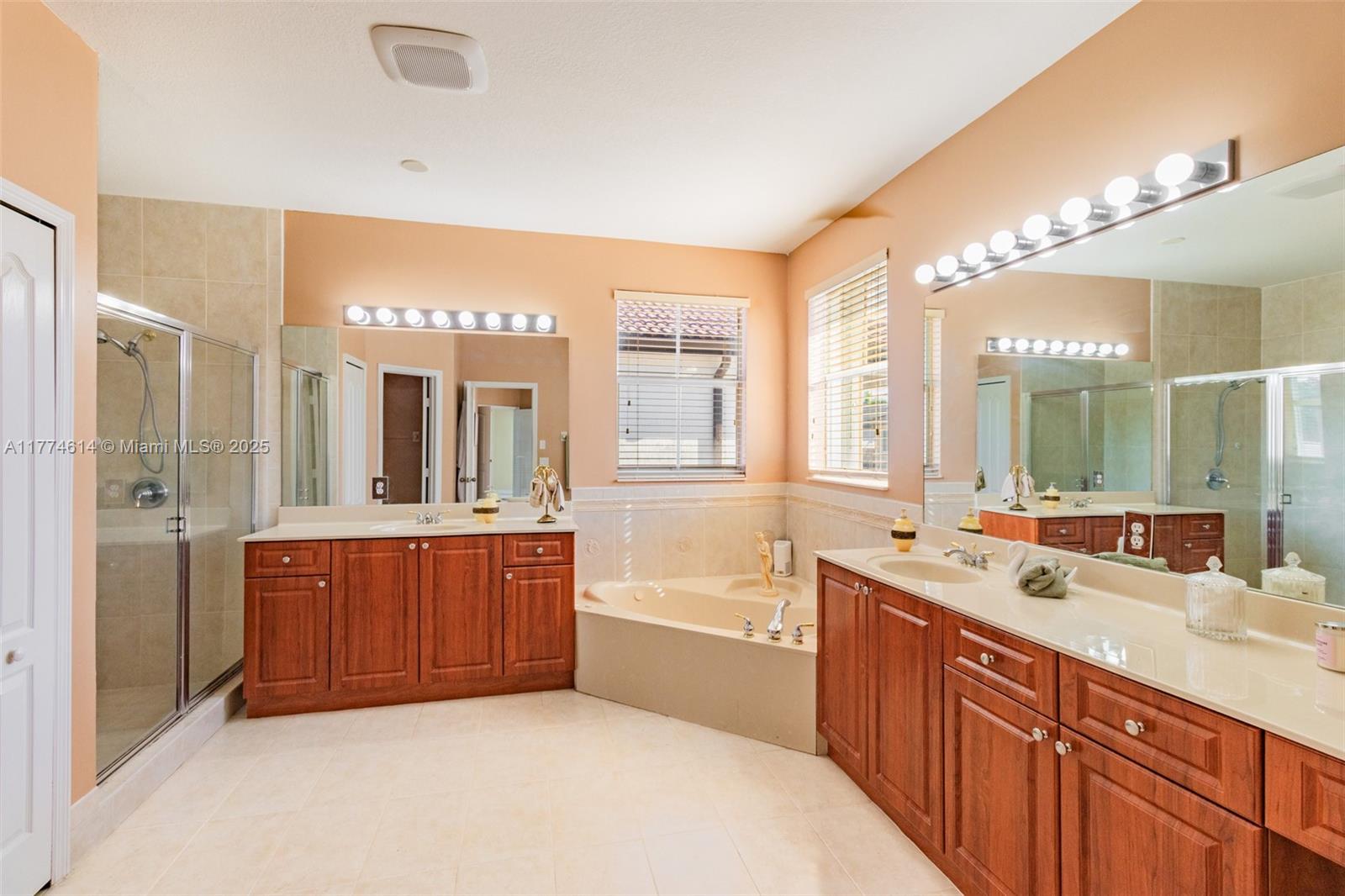 GRAND LAKES PHASE II - Residential