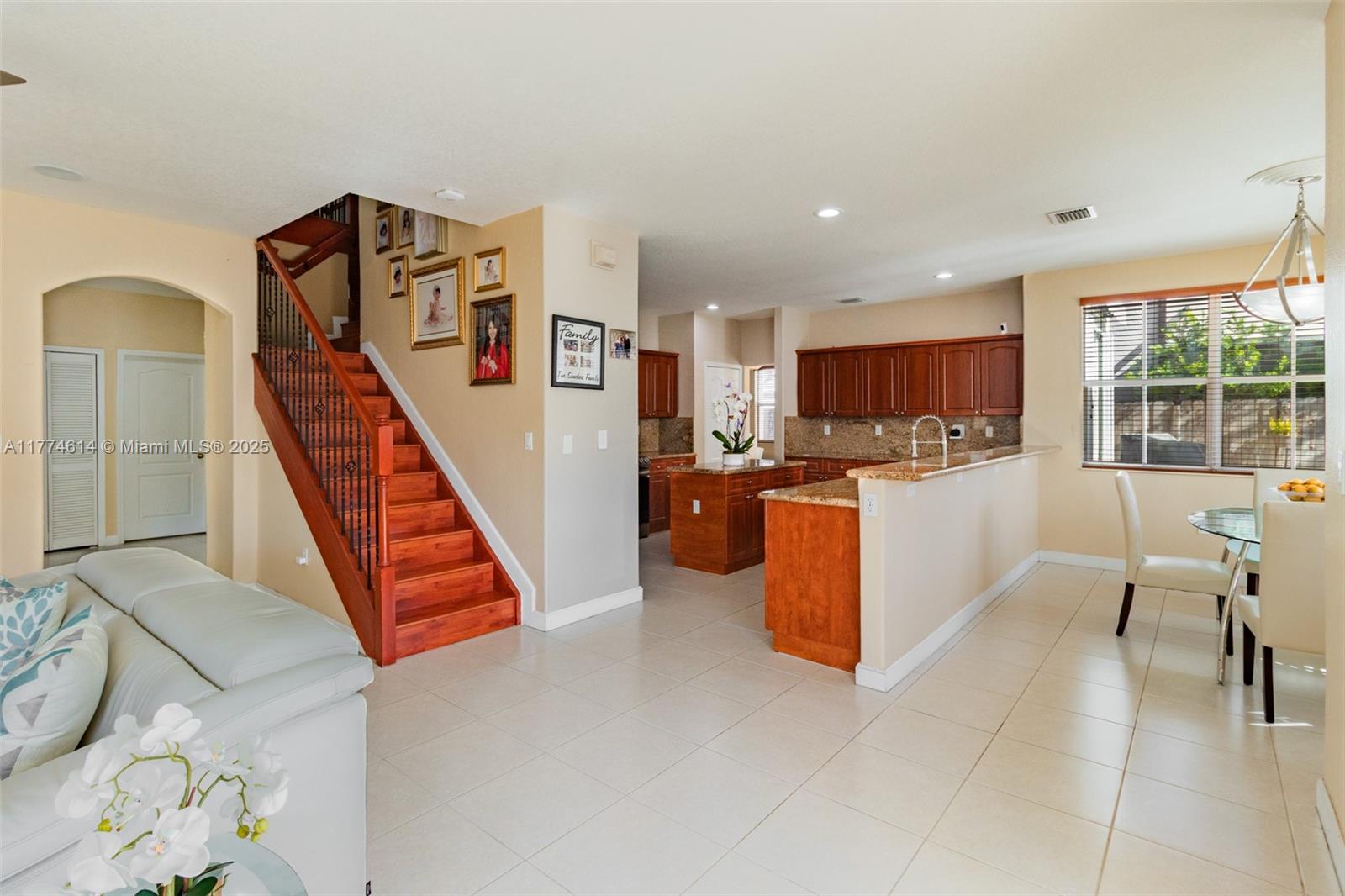 GRAND LAKES PHASE II - Residential