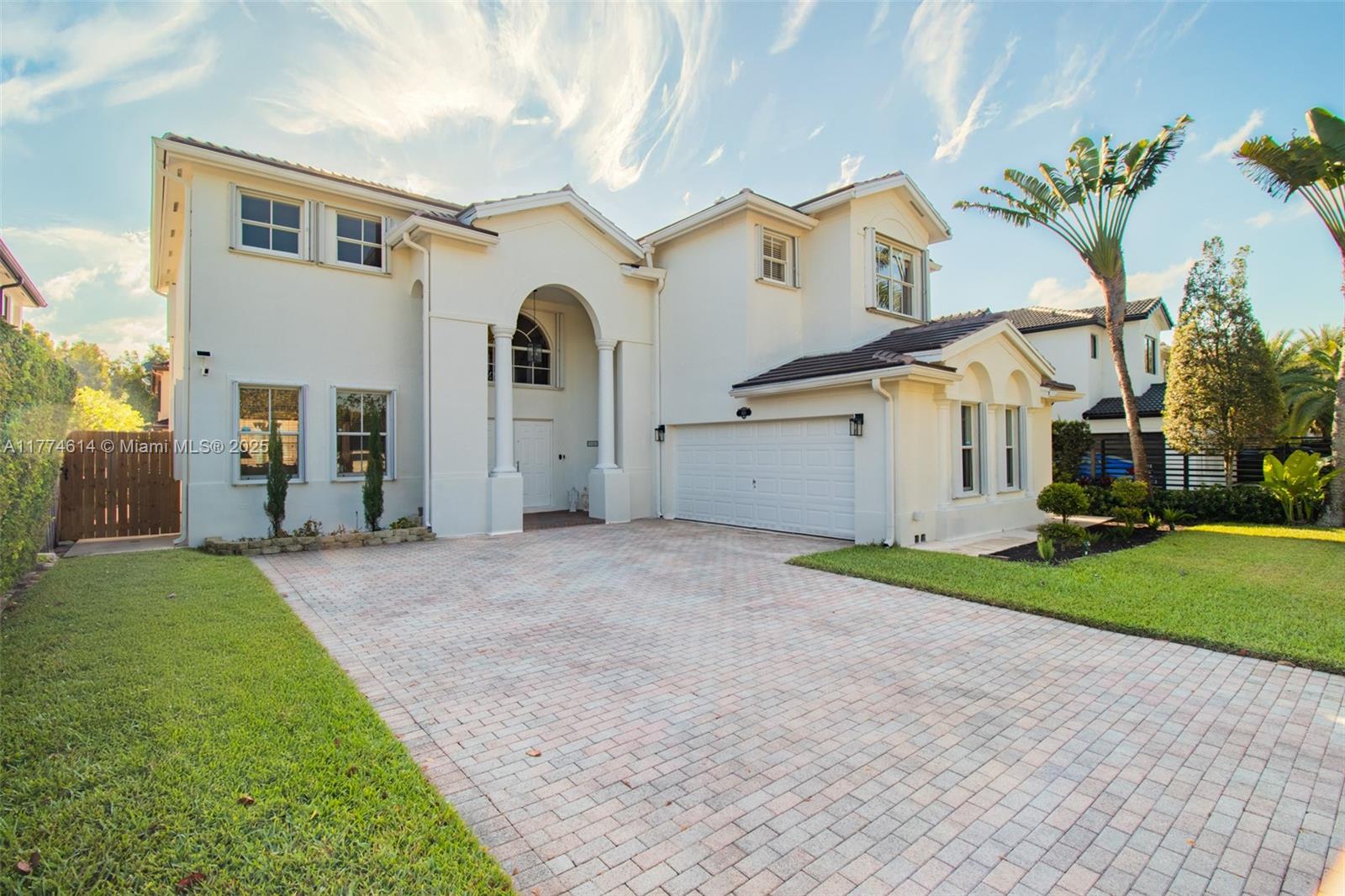 Property for Sale at 1411 Sw 149th Pl, Miami, Broward County, Florida - Bedrooms: 5 
Bathrooms: 4  - $999,000