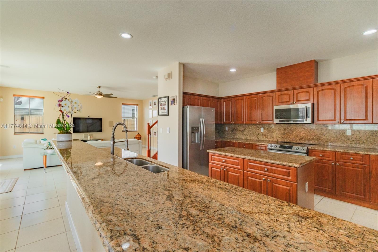 GRAND LAKES PHASE II - Residential