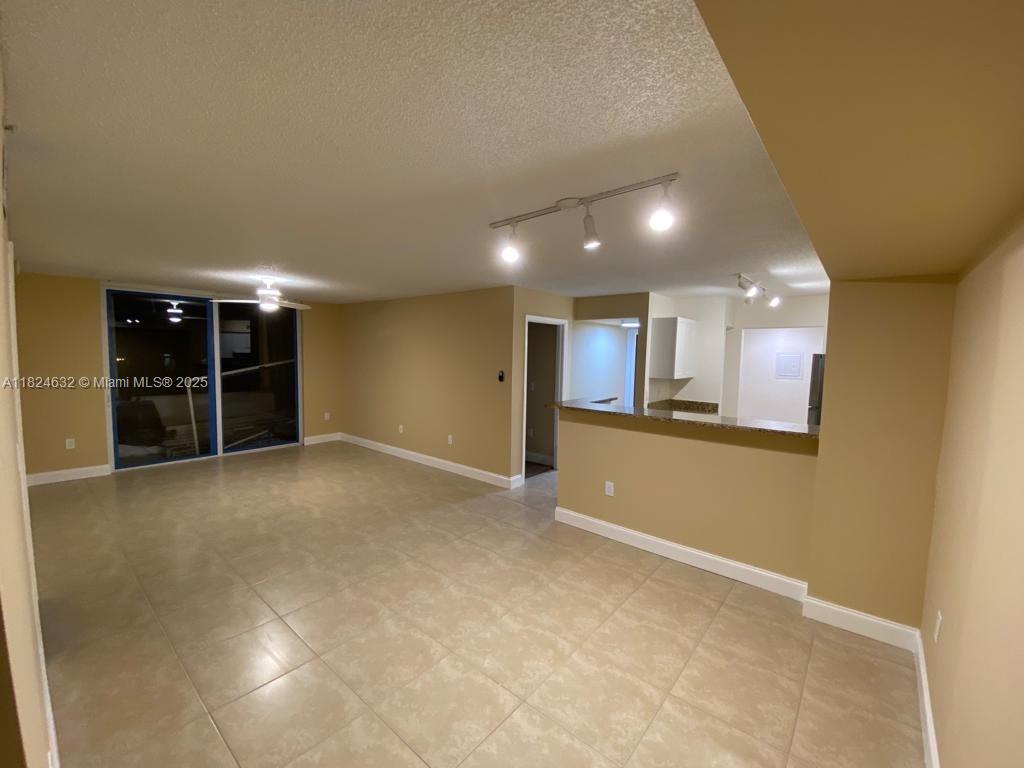 COCONUT CREEK - Residential Lease