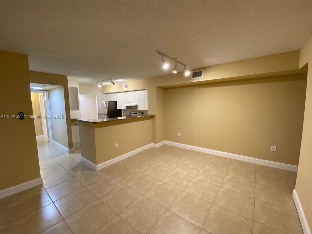 COCONUT CREEK - Residential Lease
