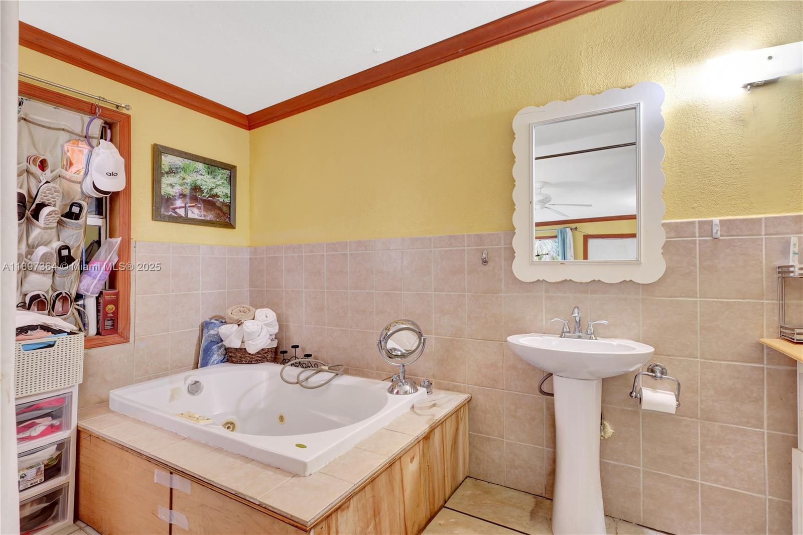 SUNKIST GROVE - Residential