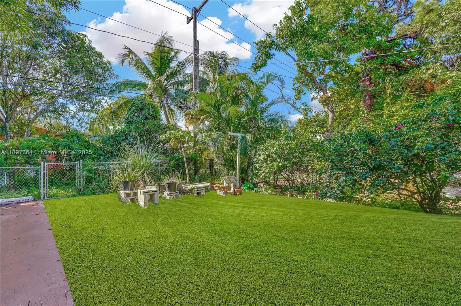 SUNKIST GROVE - Residential