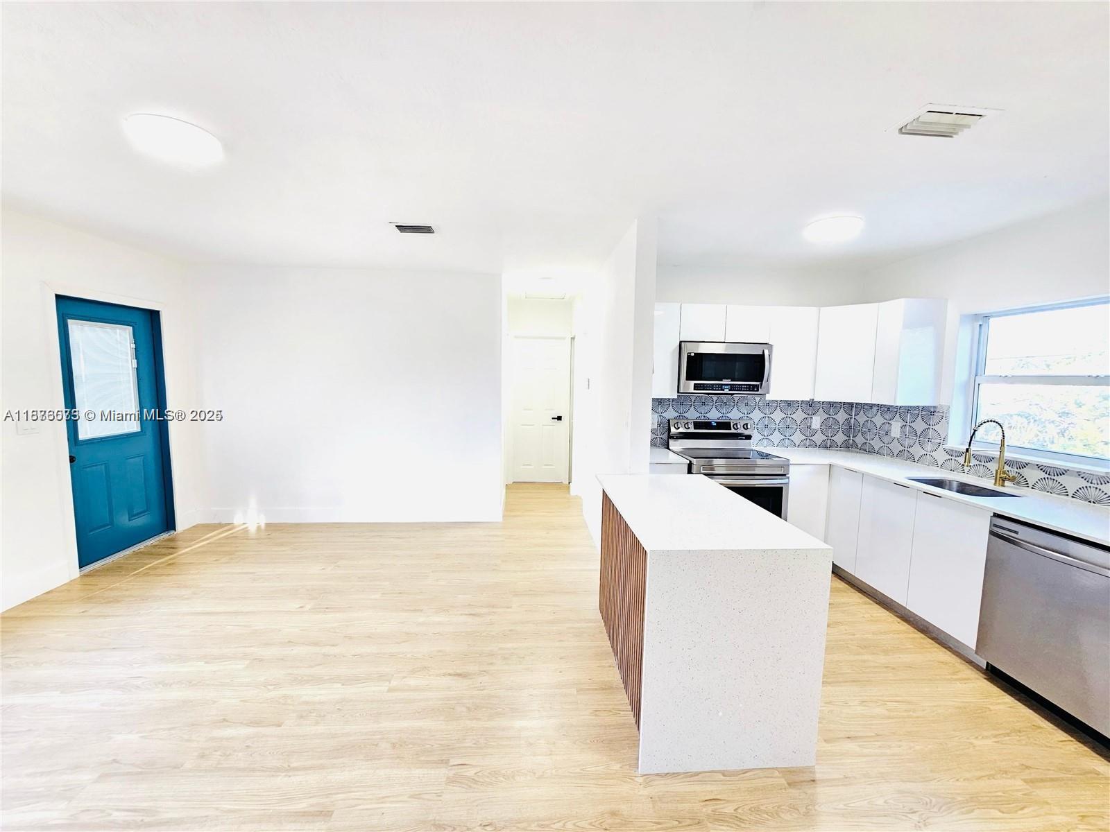 MONROE HEIGHTS - Residential