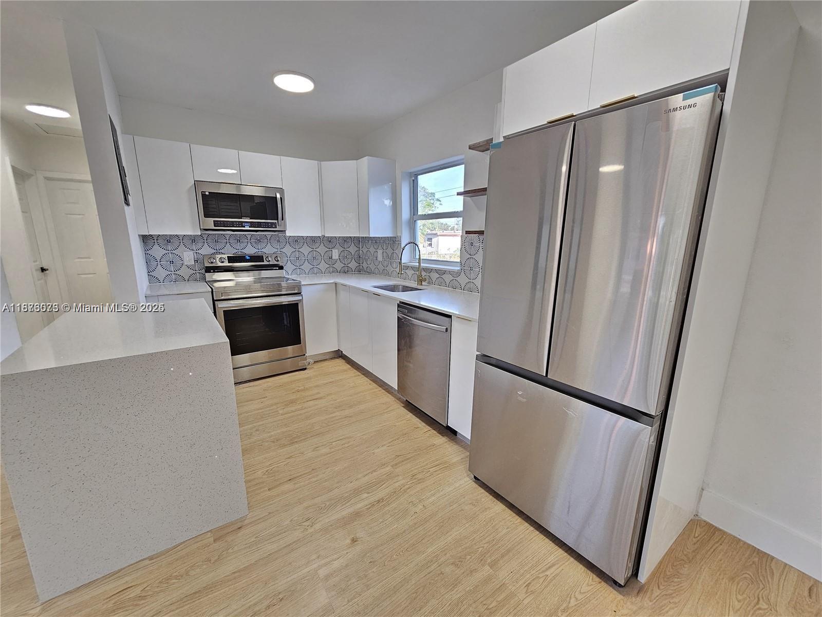 MONROE HEIGHTS - Residential