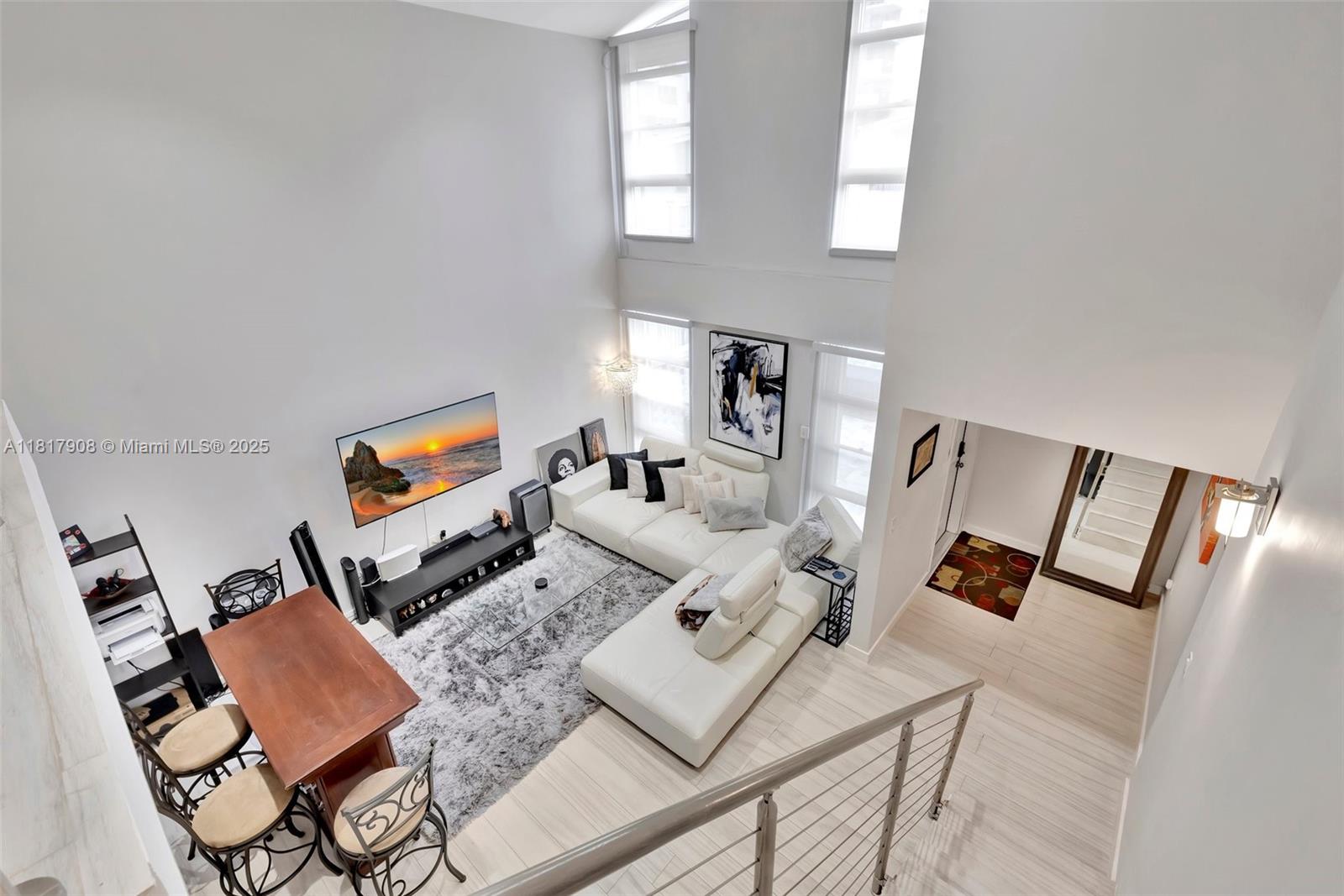 COMMODORE PLAZA CONDO - Residential