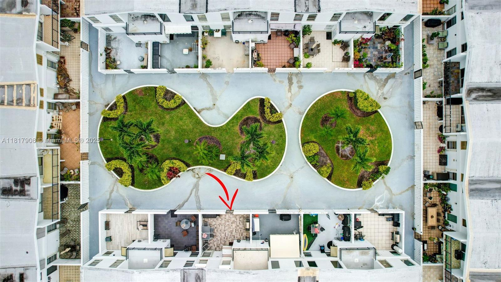 COMMODORE PLAZA CONDO - Residential