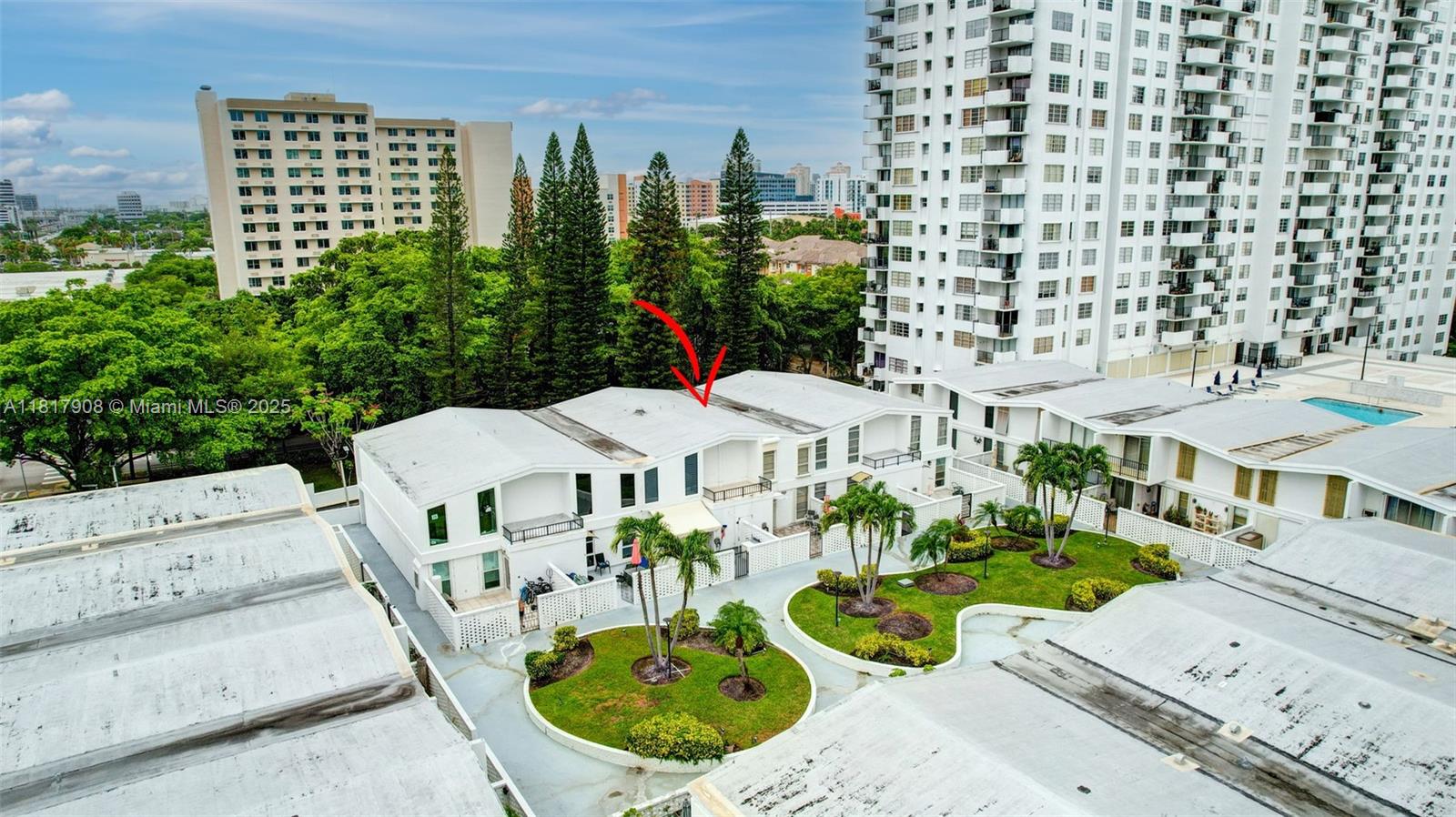 COMMODORE PLAZA CONDO - Residential