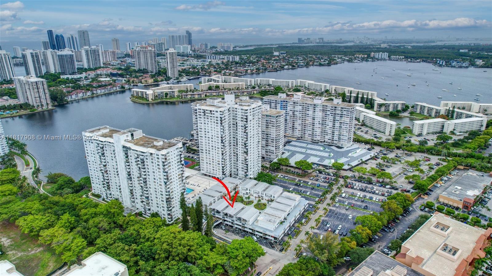 COMMODORE PLAZA CONDO - Residential