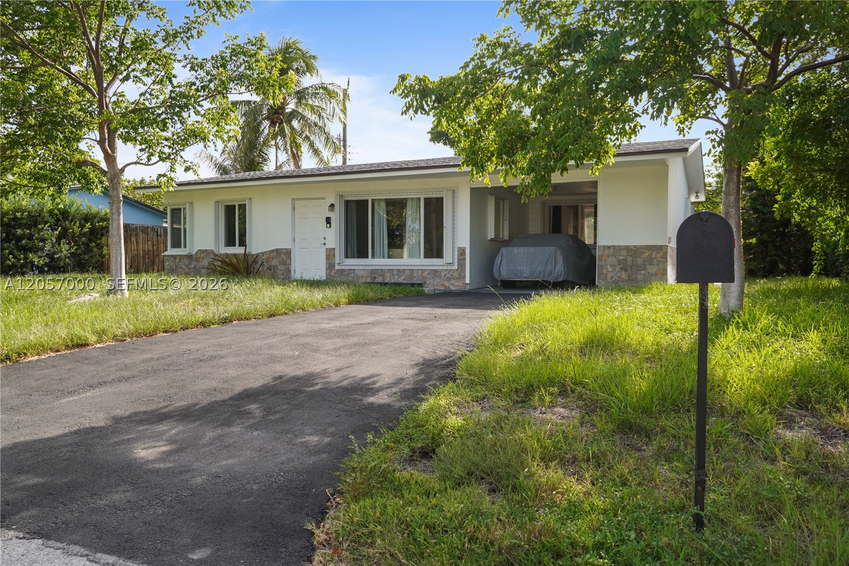3021 NE 11th Ter