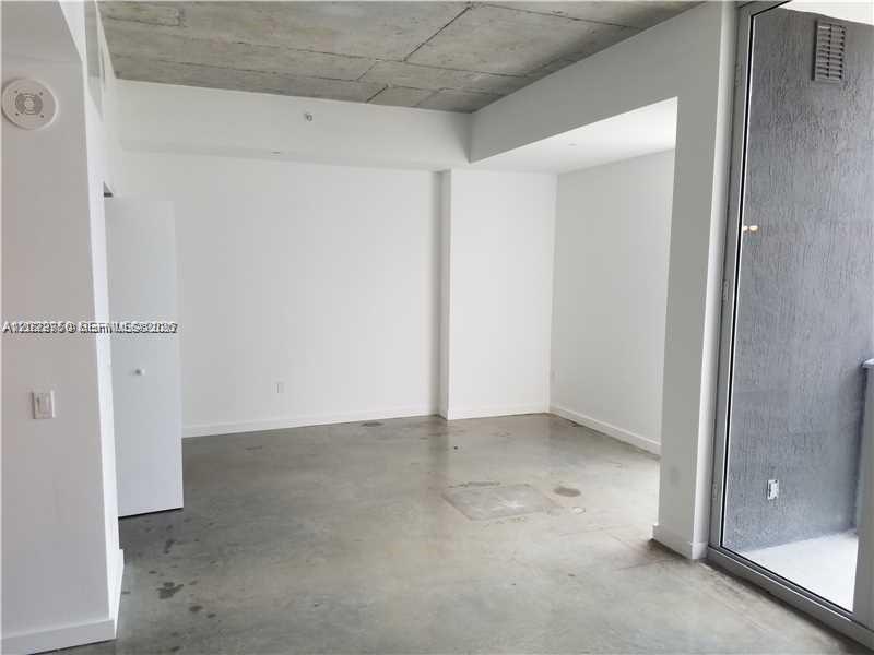151 SE 1st St 3207