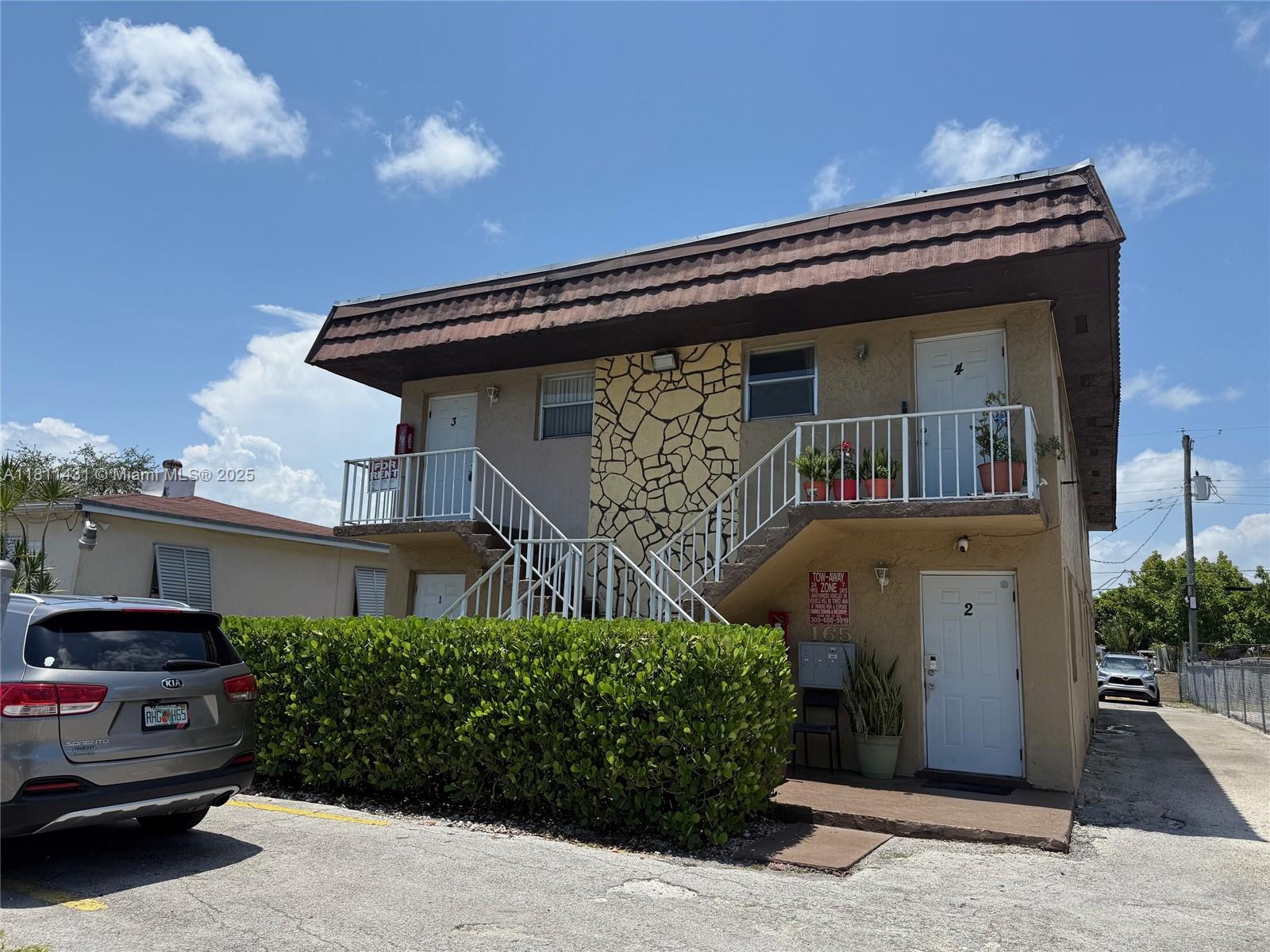 Rental Property at 165 E 7th St 3, Hialeah, Miami-Dade County, Florida - Bedrooms: 2 
Bathrooms: 1  - $2,375 MO.