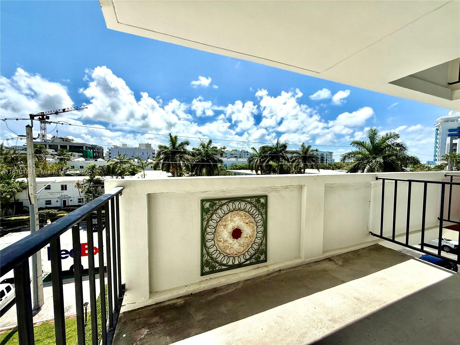 THE BELMONT CONDO - Residential