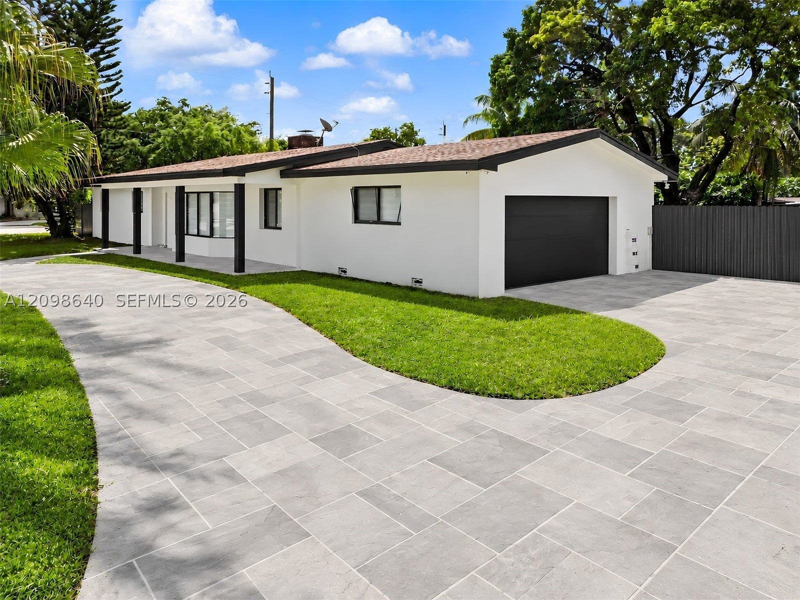 8200 SW 164th St