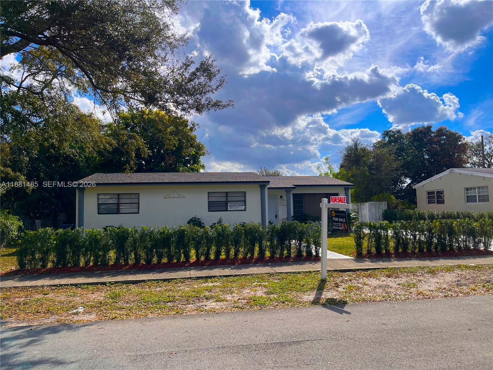 PINE TREE PARK 1ST ADDN - Residential