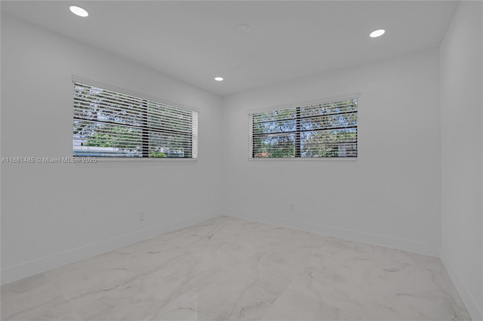 PINE TREE PARK 1ST ADDN - Residential