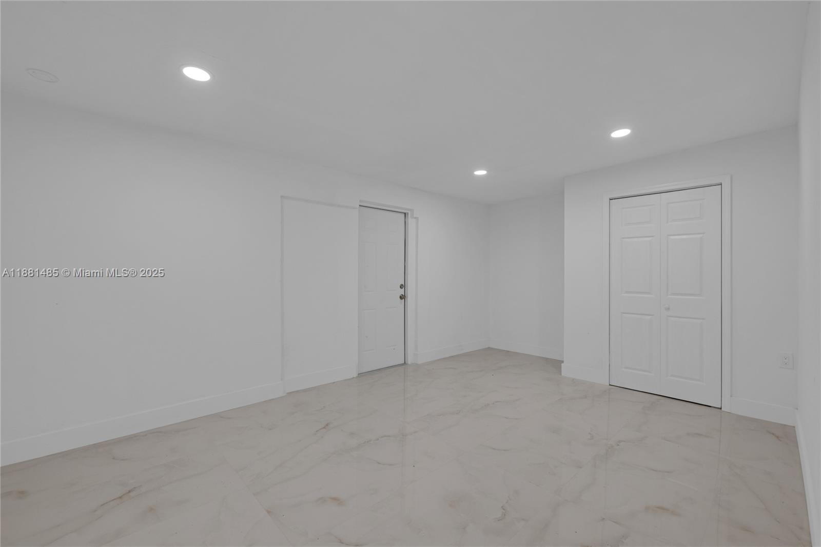 PINE TREE PARK 1ST ADDN - Residential