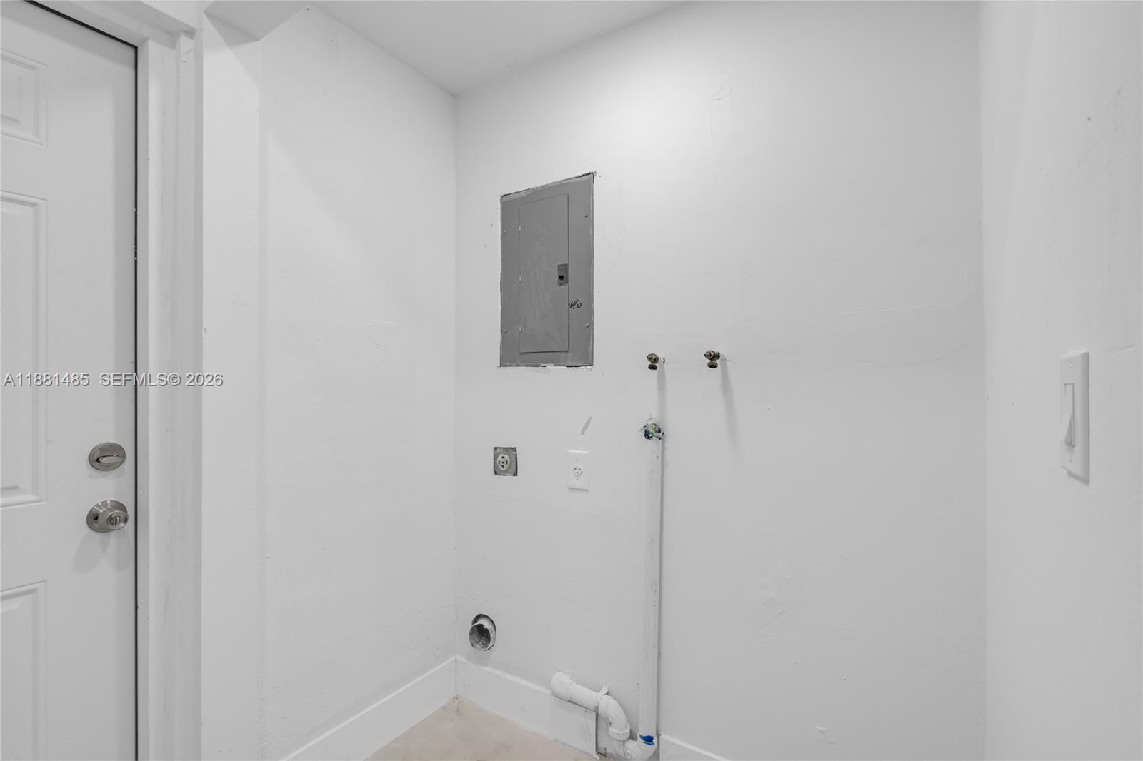 PINE TREE PARK 1ST ADDN - Residential