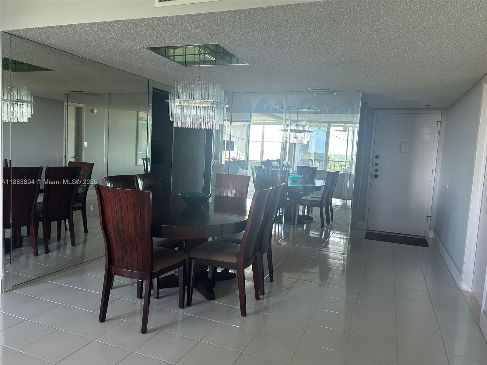 COUNTRY CLUB APTS AT - Residential Lease