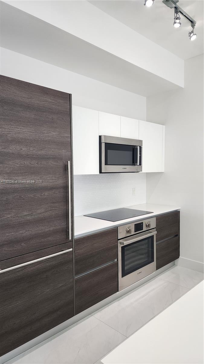 Rental Property at 301 Altara Ave 424, Coral Gables, Broward County, Florida - Bedrooms: 1 
Bathrooms: 1  - $3,600 MO.