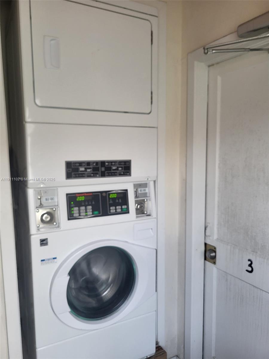 C GAB DOUGLAS SEC - Residential Lease