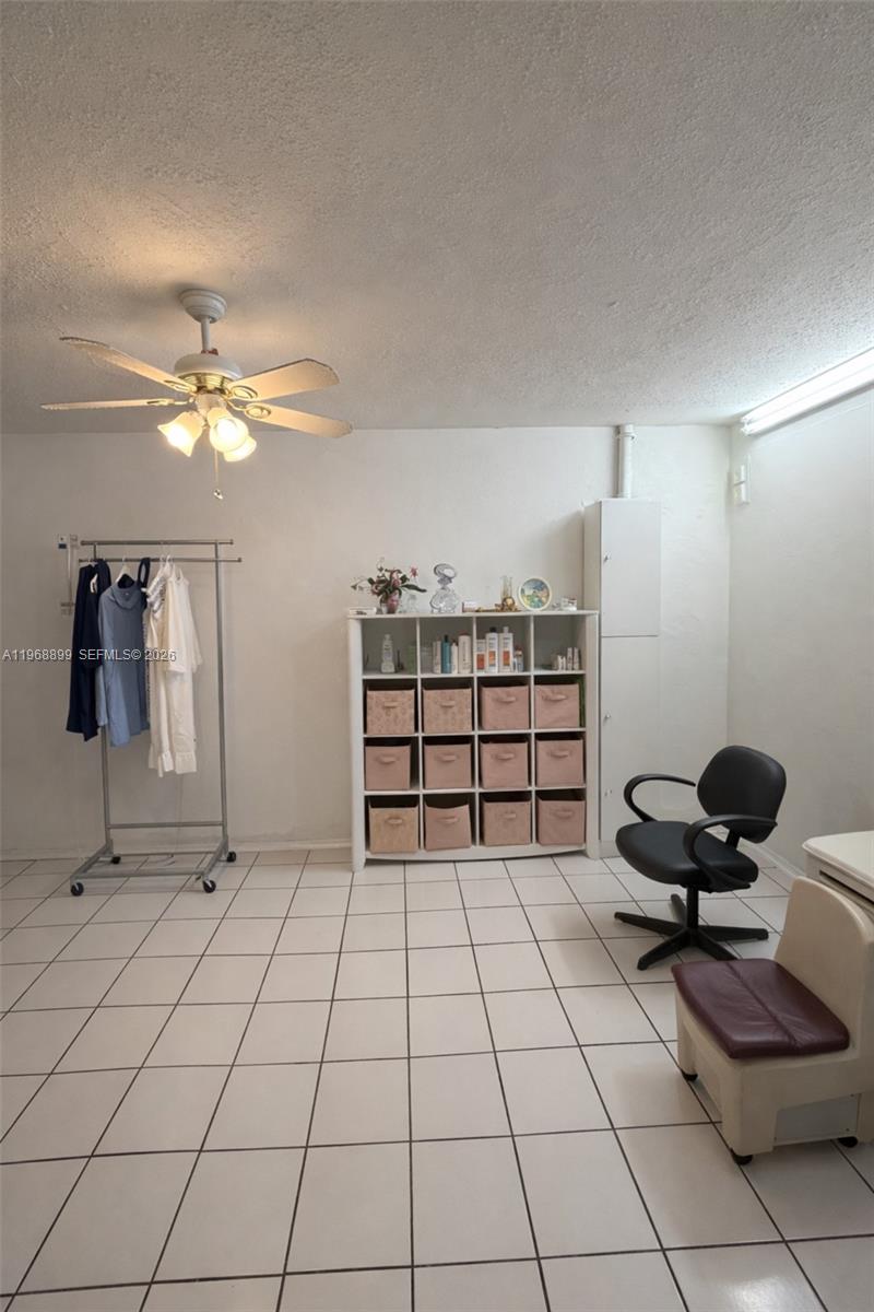 COUNTRY LAKE HOMES 2ND AD - Residential