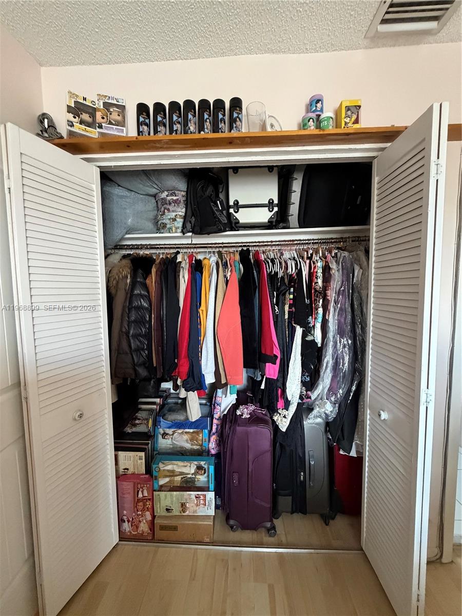 COUNTRY LAKE HOMES 2ND AD - Residential