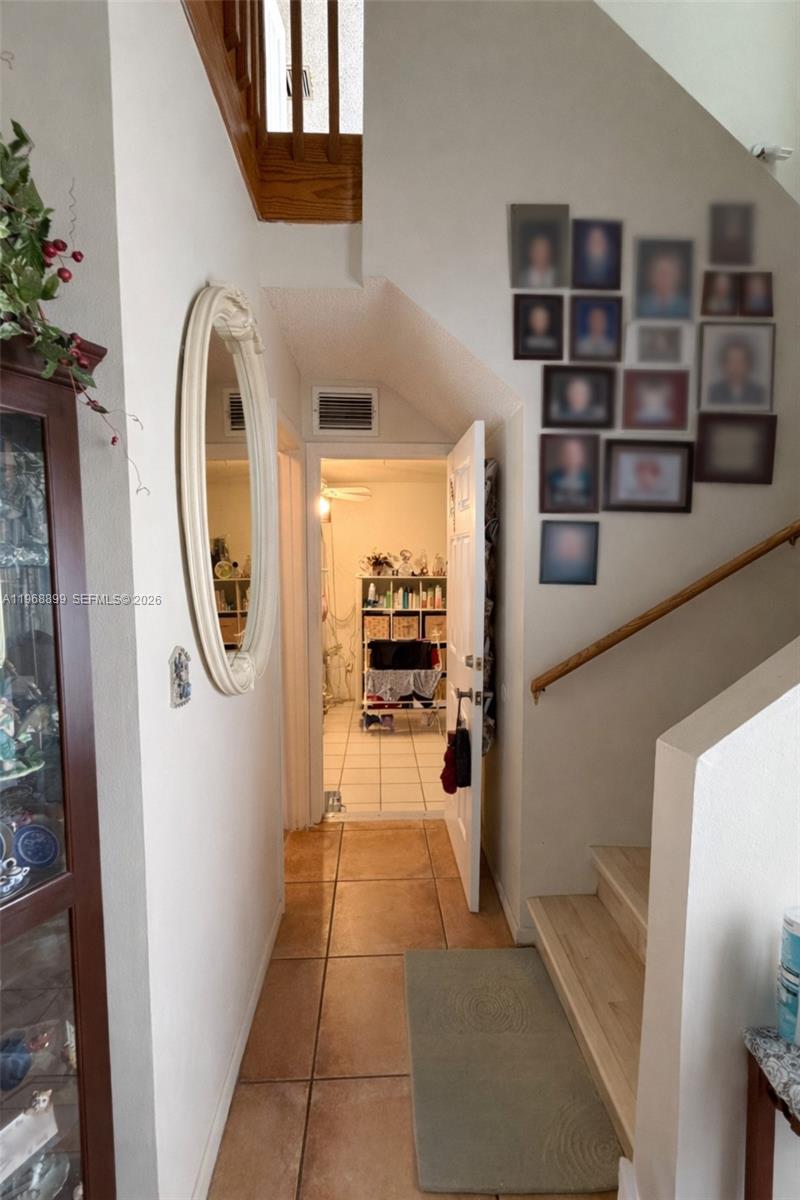 COUNTRY LAKE HOMES 2ND AD - Residential