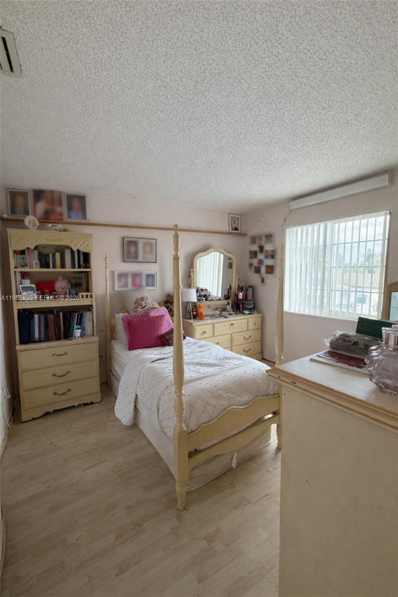 COUNTRY LAKE HOMES 2ND AD - Residential