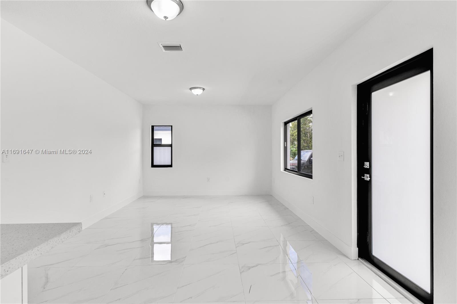 SYMMES - SHARMAN TRACT - Residential Lease
