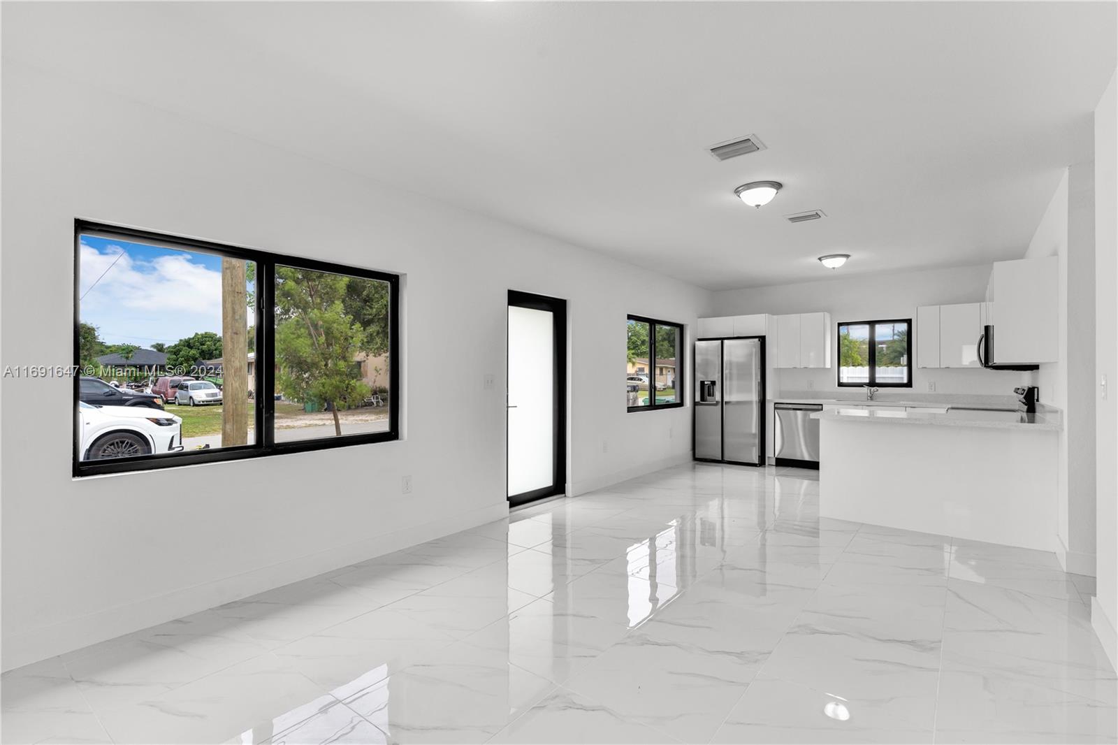 SYMMES - SHARMAN TRACT - Residential Lease