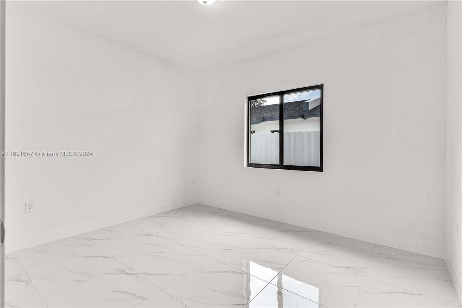 SYMMES - SHARMAN TRACT - Residential Lease