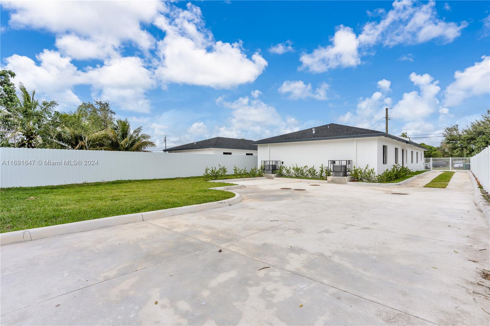 SYMMES - SHARMAN TRACT - Residential Lease
