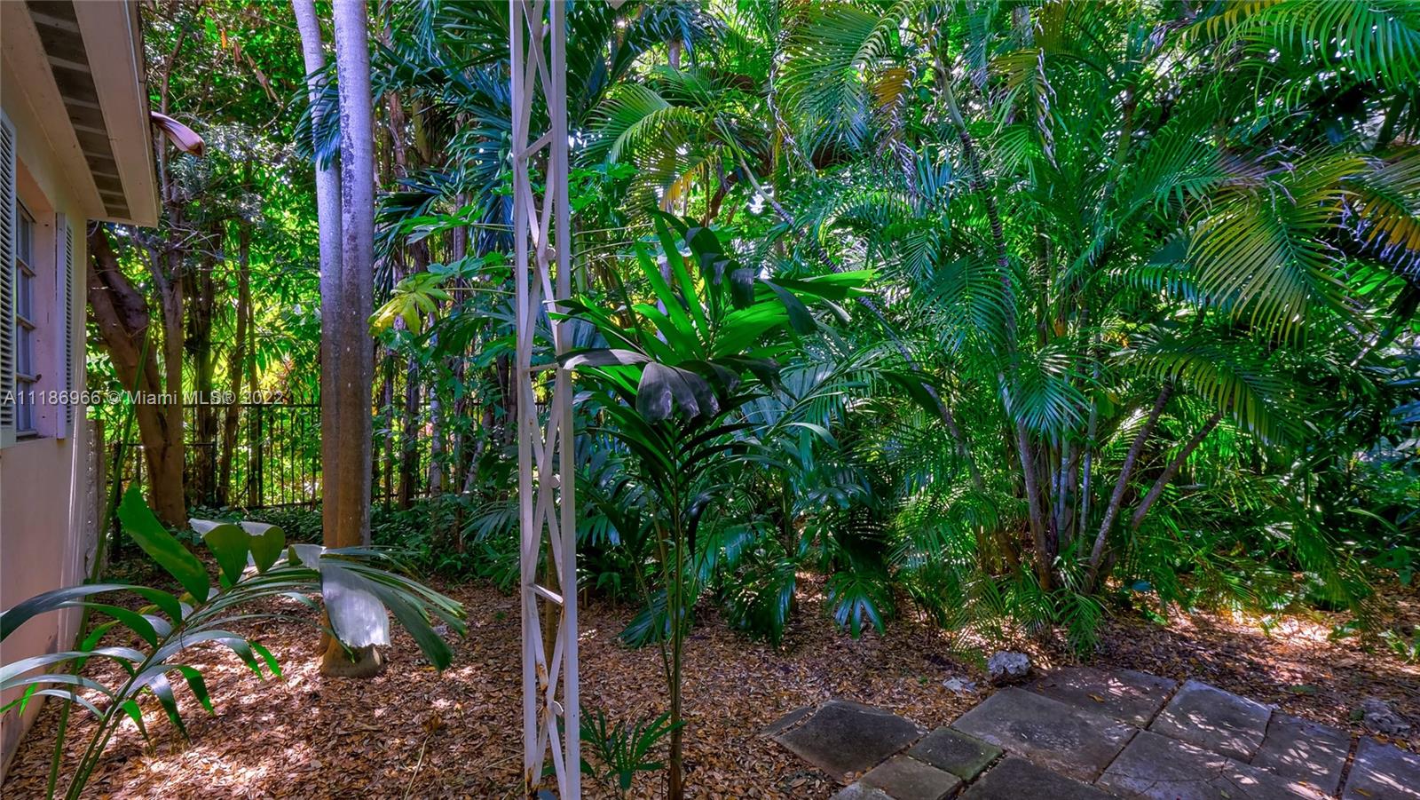 SUNSHINE VILLAS - Residential