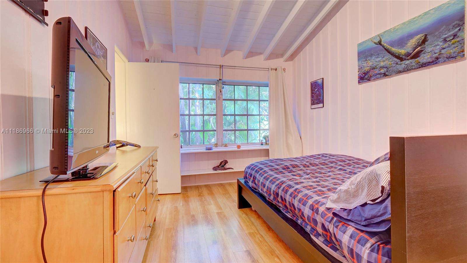 SUNSHINE VILLAS - Residential