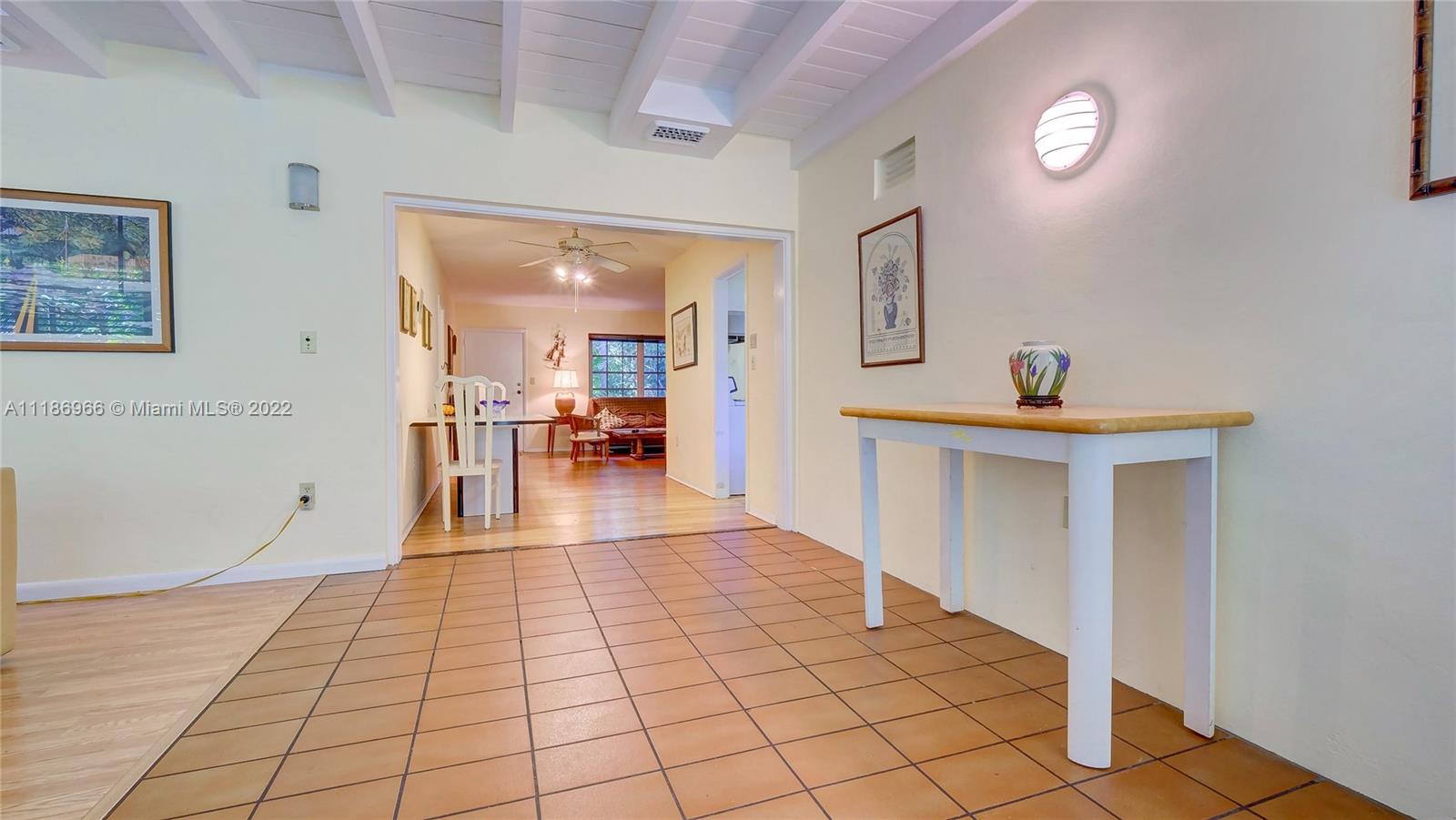 SUNSHINE VILLAS - Residential