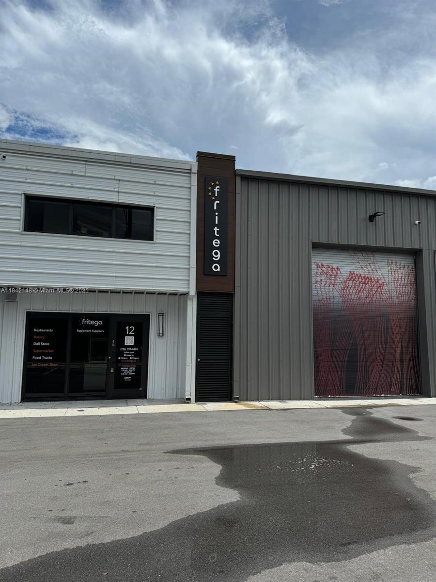 PRIME LOCATION!!! Brand New Construction Warehouse in Medley, featuring 4,586 sq ft along with a mezzanine
level. High Ceilings, Roll- up door, and huge common Area parking spaces are available. This modern facility
offers ample room for various commercial or industrial operations. Located in the vibrant area of Medley. The unit
includes the office area with an A/C unit. Has a mezzanine with vinyl floor conveniently for multiple uses,
bathroom, mop cleaning room and storage space