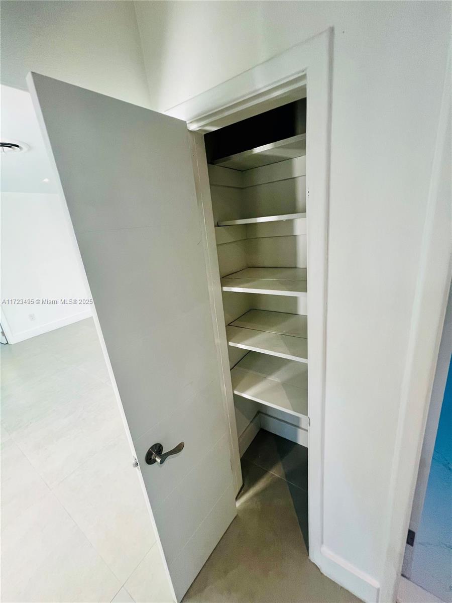 TREASURE PLAZA - Residential