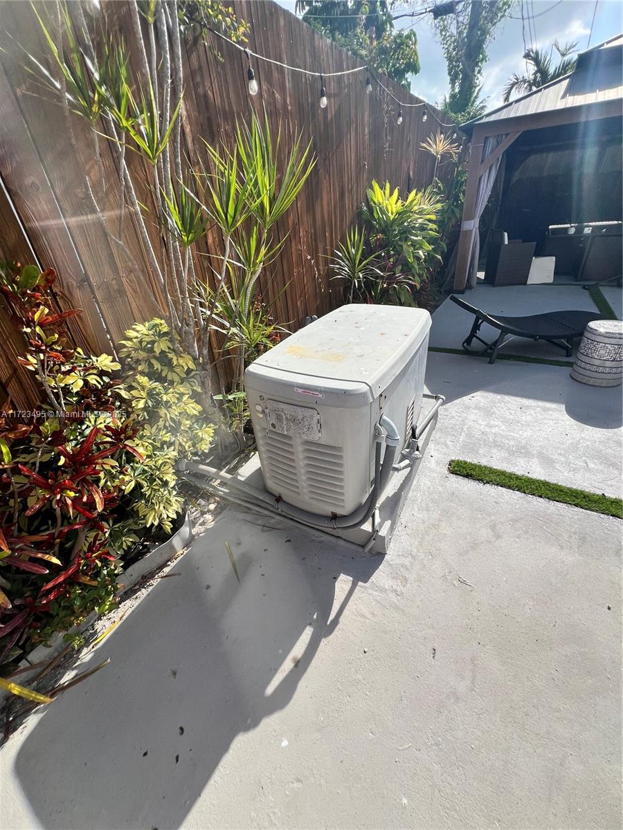 TREASURE PLAZA - Residential