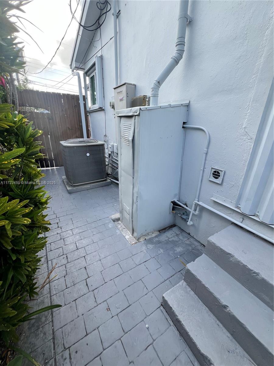 TREASURE PLAZA - Residential