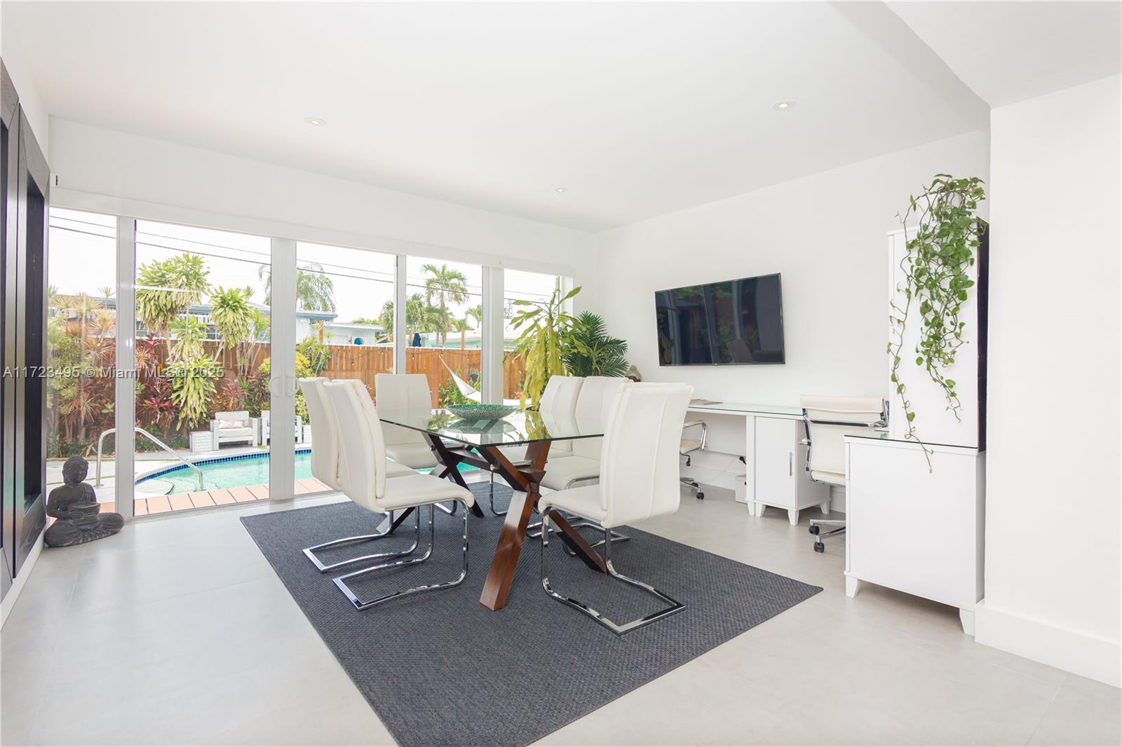 TREASURE PLAZA - Residential