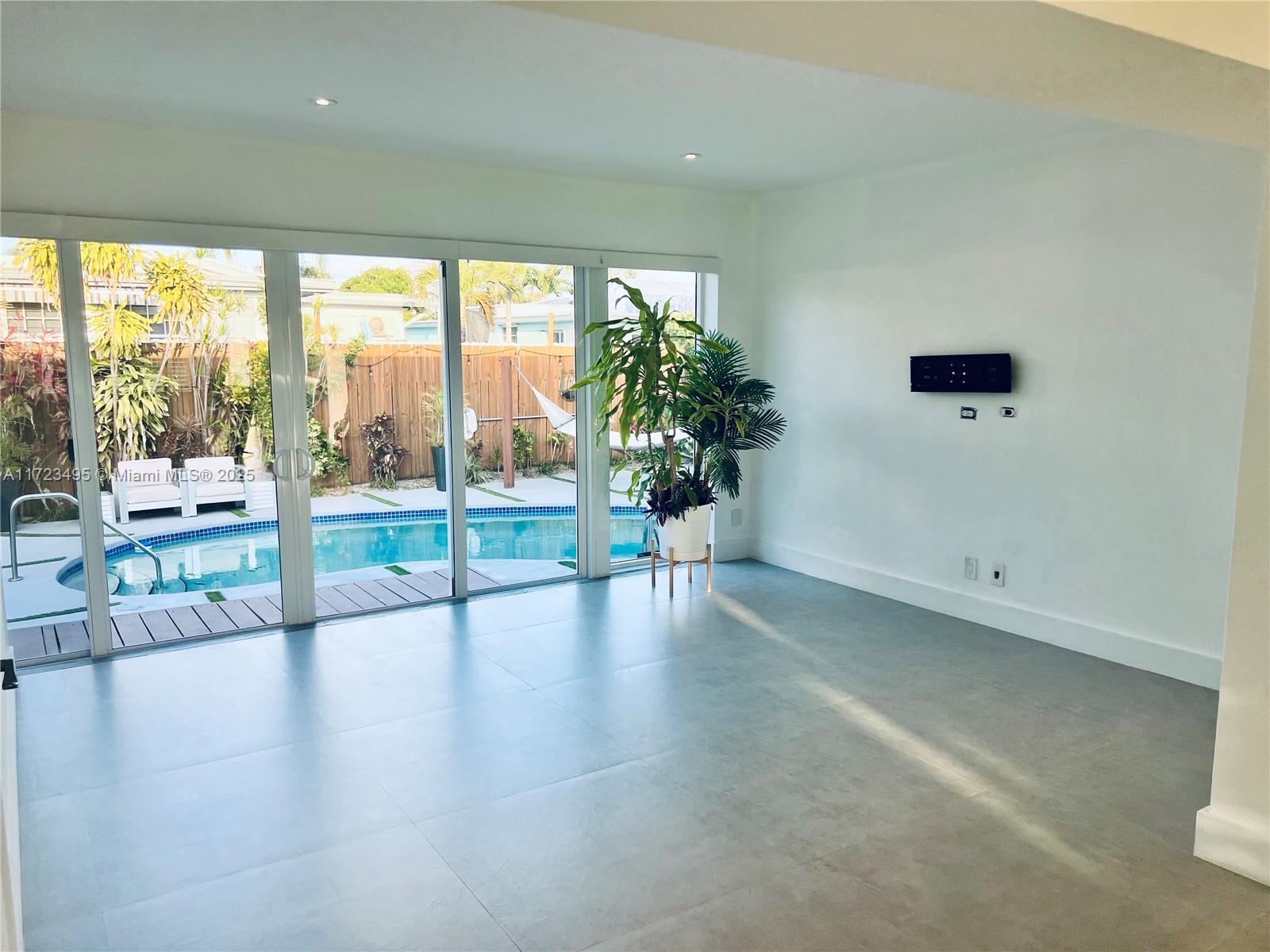 TREASURE PLAZA - Residential