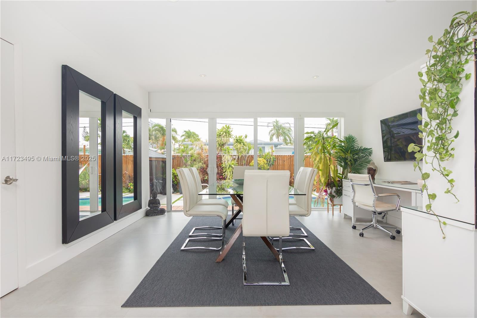 TREASURE PLAZA - Residential