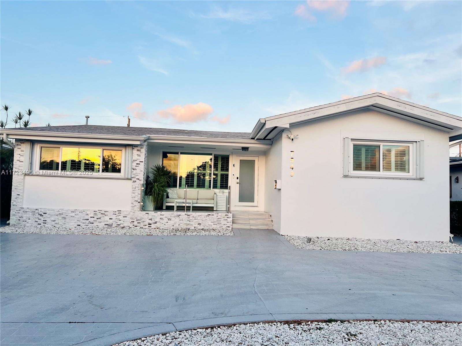 7549 Adventure Ave