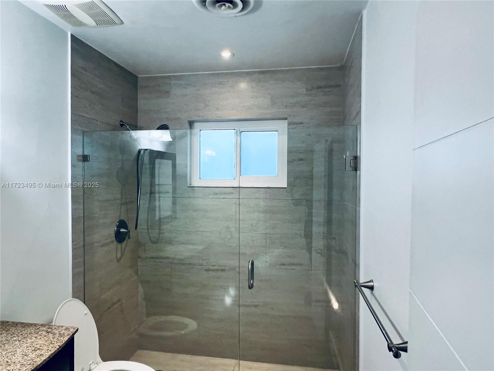 TREASURE PLAZA - Residential