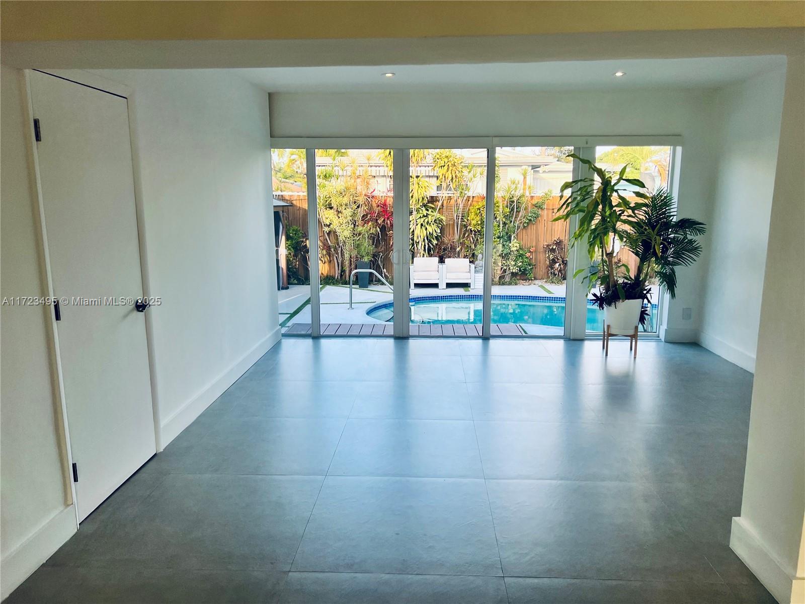 TREASURE PLAZA - Residential