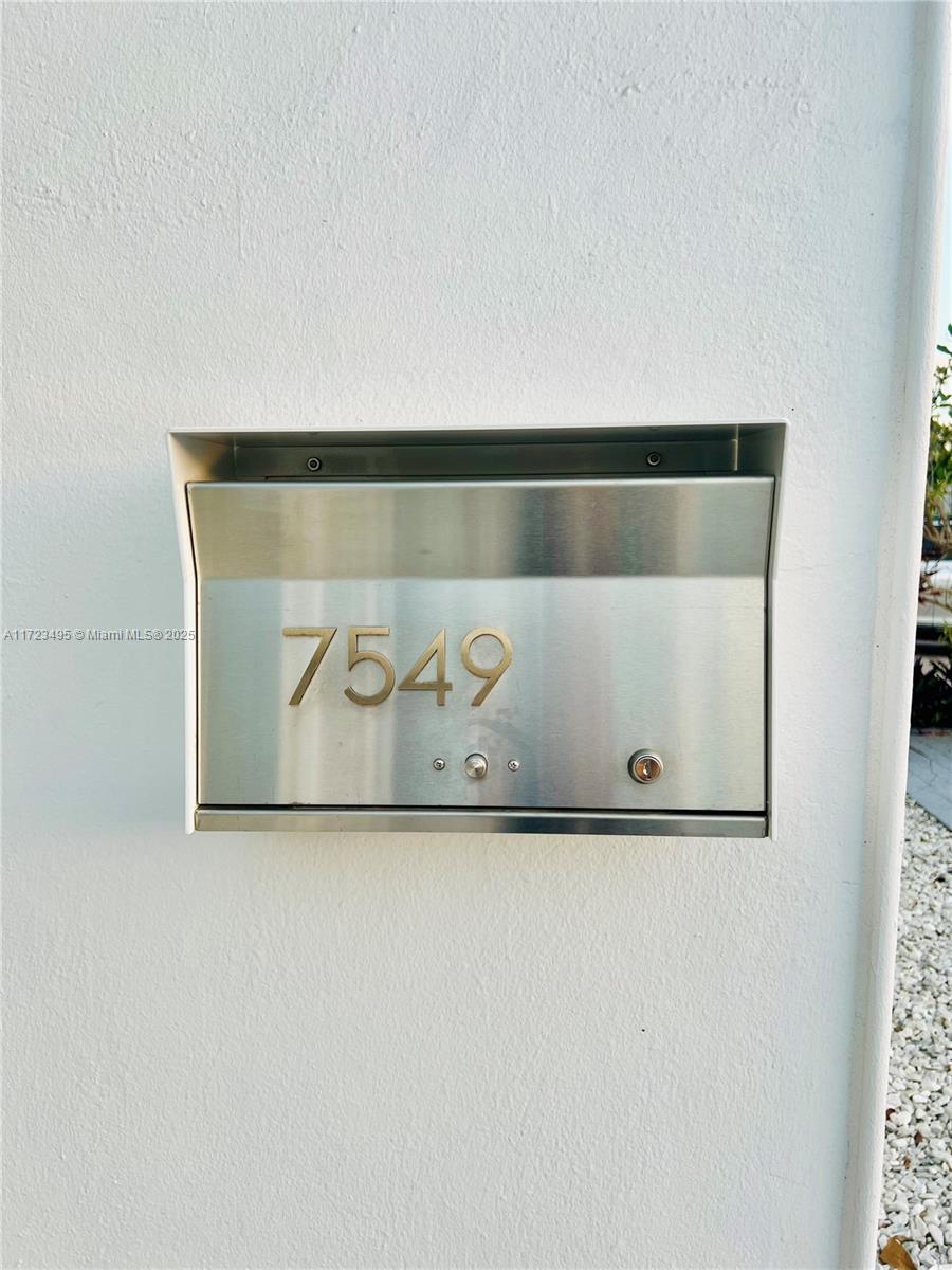 TREASURE PLAZA - Residential